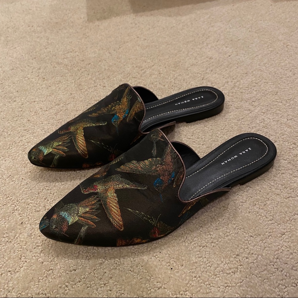 Zara Woman embroidered flats